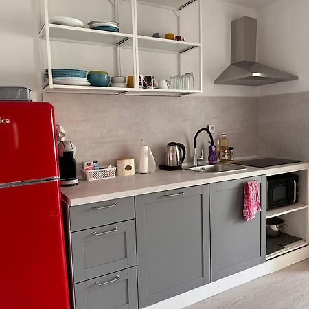 Beach Apartment - 50M From The Beach With Free Parking Biograd Na Moru Exterior foto